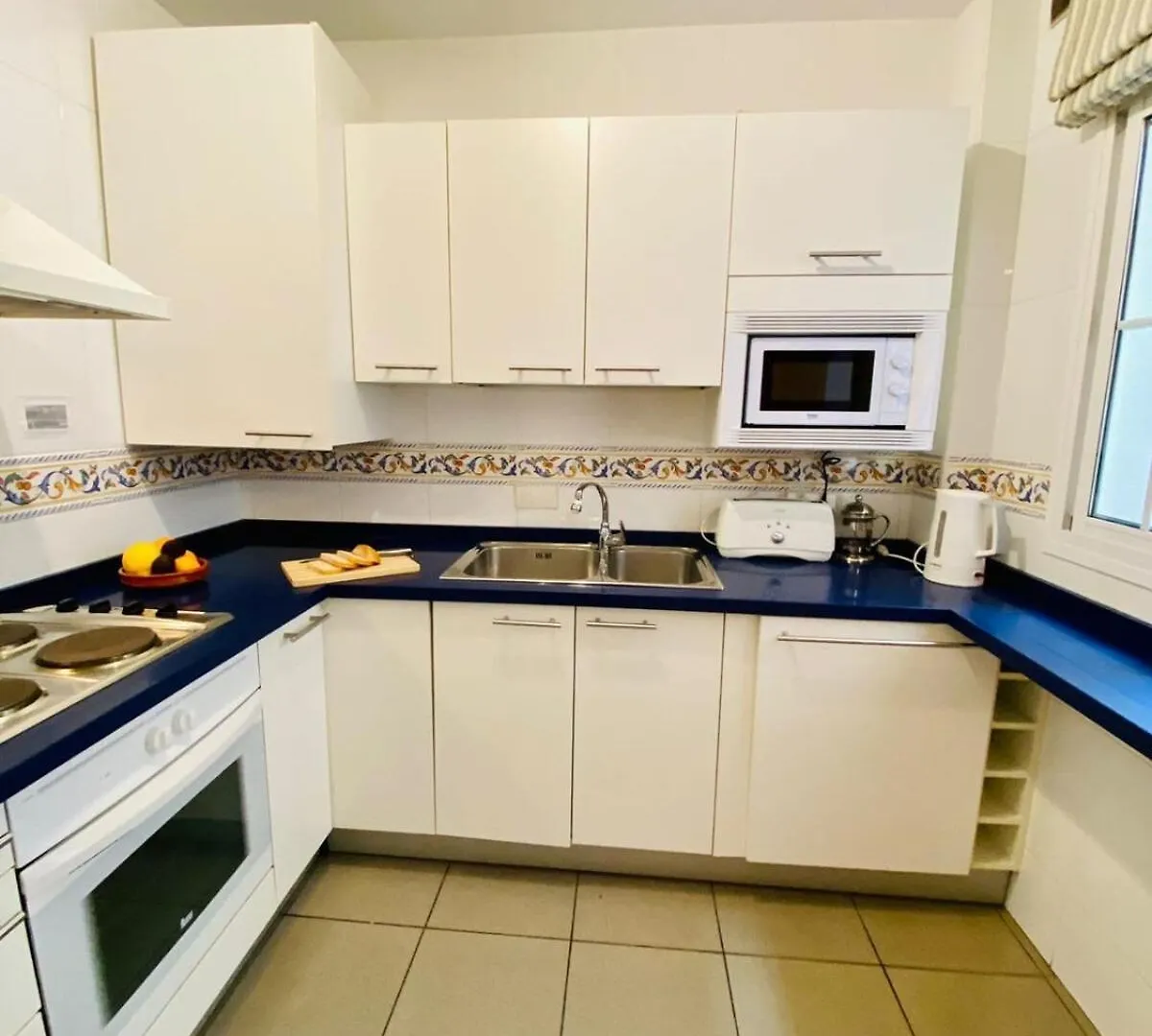 Precioso apartamento con parking en la playa de Burriana Nerja 0*,  España