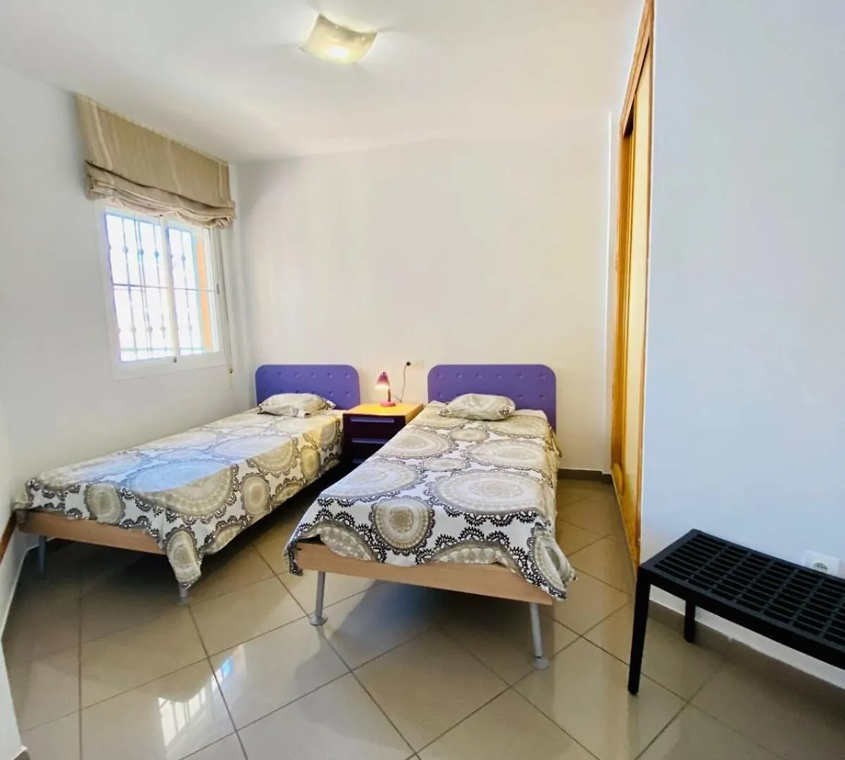 Precioso apartamento con parking en la playa de Burriana Nerja