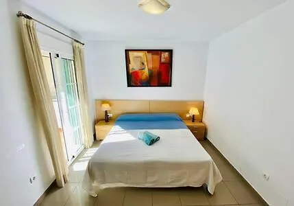 Precioso Apartamento Con Parking En La Playa De Burriana Nerja Apartmán